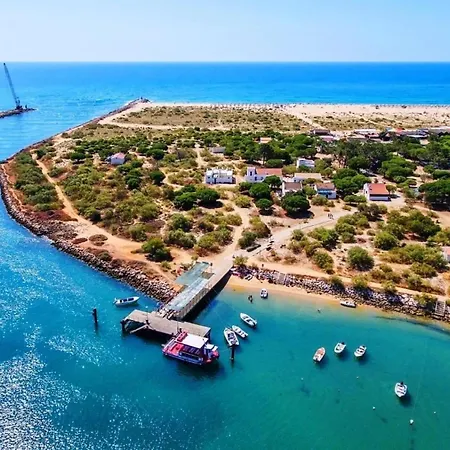 Stylish Townhouse In Centre, Shared Pool Feriehus